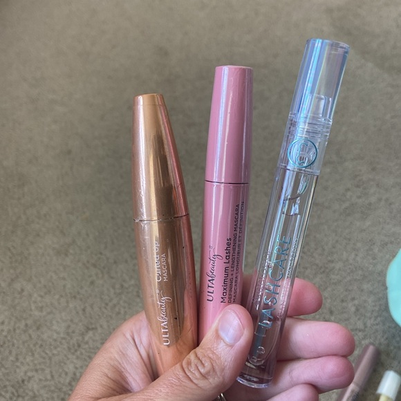 Makeup set - Picture 2 of 2